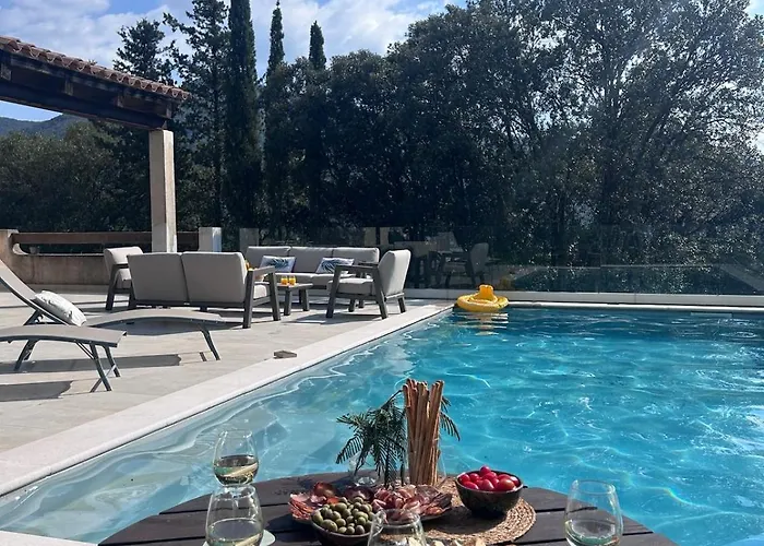 Maison *