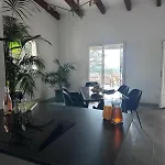 Maison *