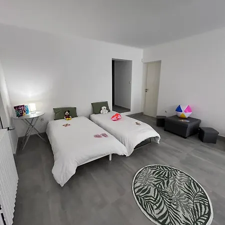 Maison - Piscine Villa *