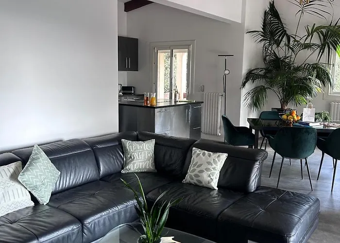 Maison Eccica-Suarella (Corsica)